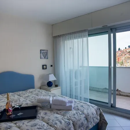 Apartment Roca Mare 6 - Happy *